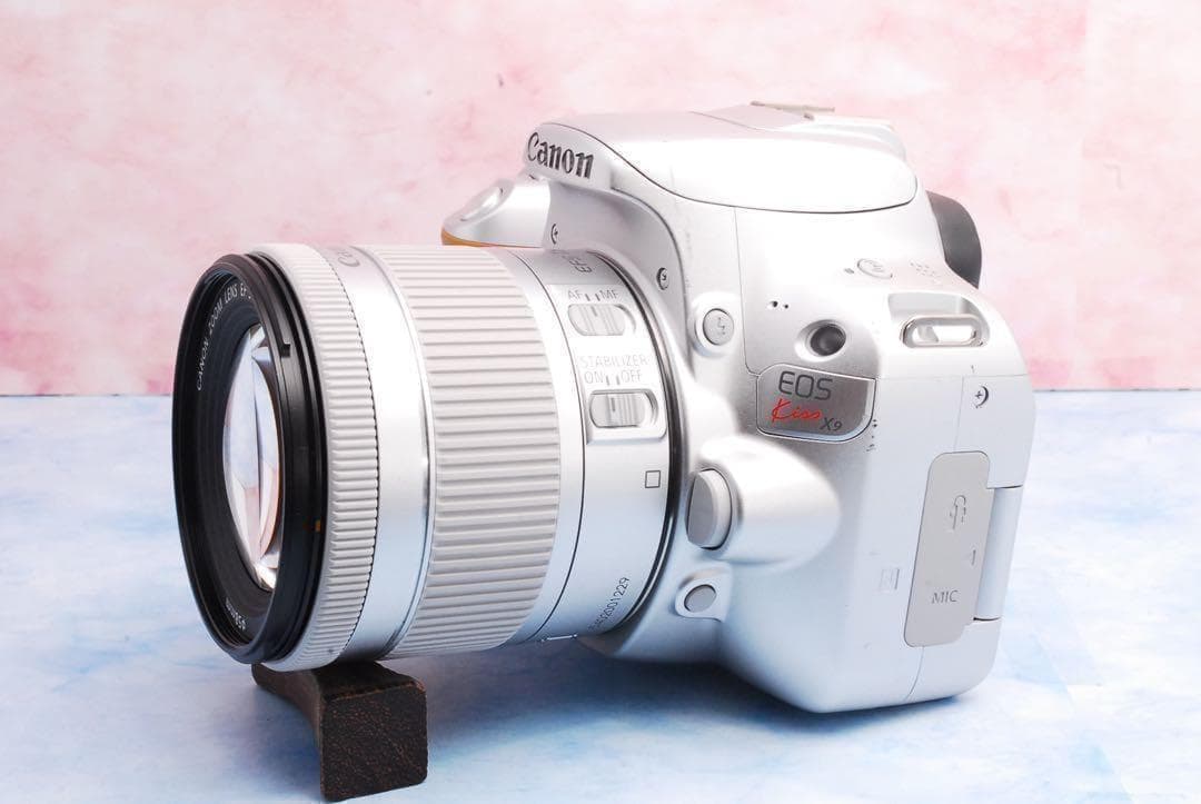 Canon kiss X9☆シルバー☆一眼レフカメラ★高性能STM＆超望遠