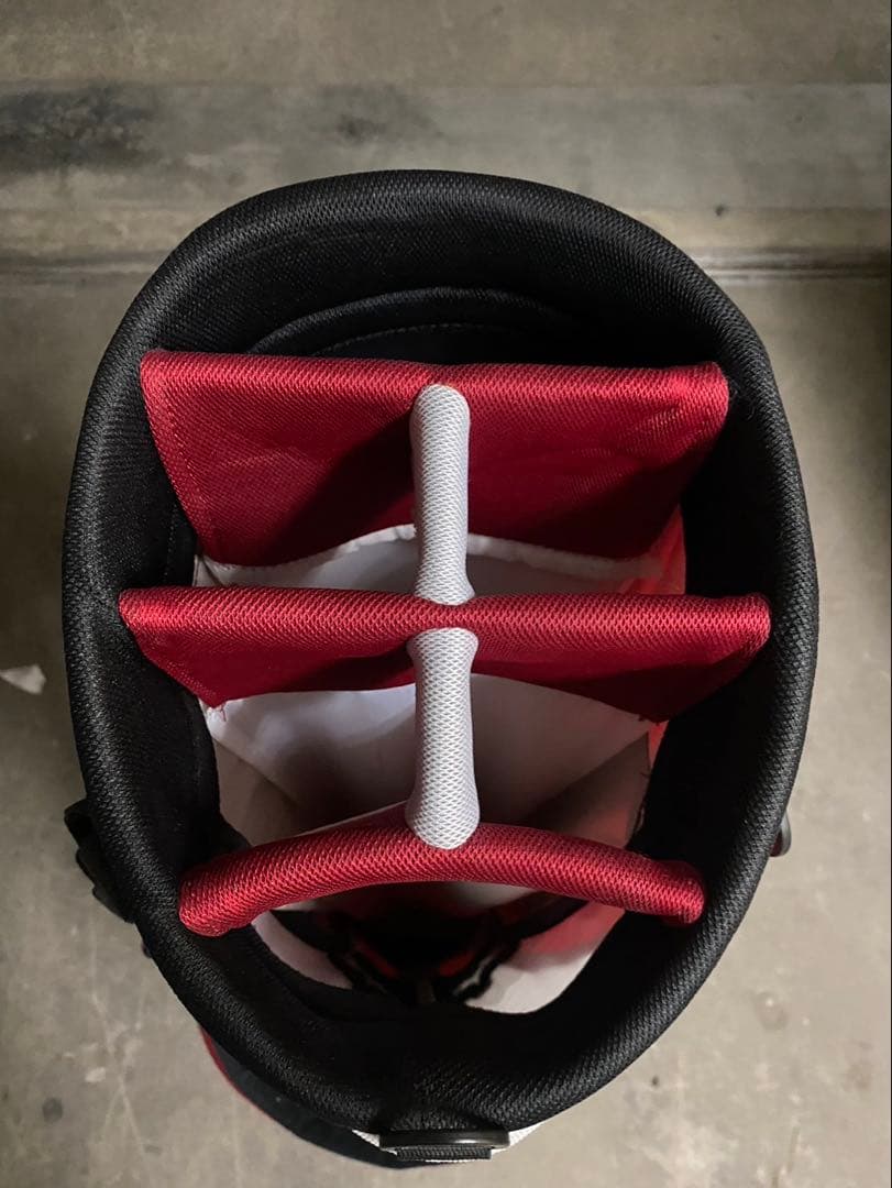 【未使用】ゴルフクラブバッグ　テーラーメイド