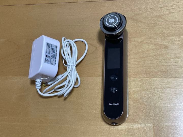 YA−MAN HRF-10T【ヤーマン・美顔器】