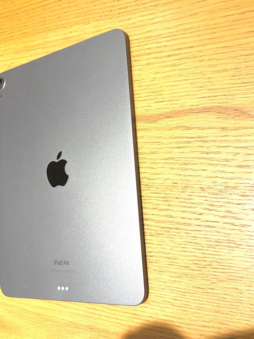 ほとんど使用せず 美品Apple iPad Air 第5世代