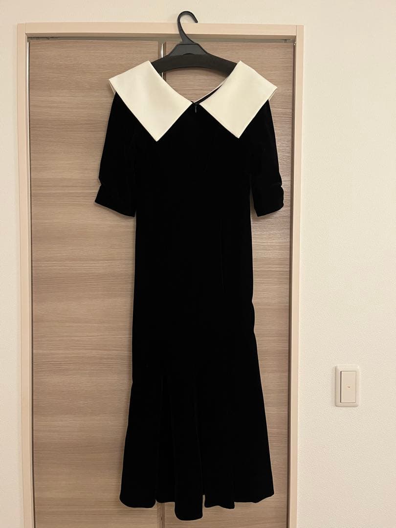 【美品】Leja Sアシンメトリービッグカラー ベロア マーメイドドレス 結婚式