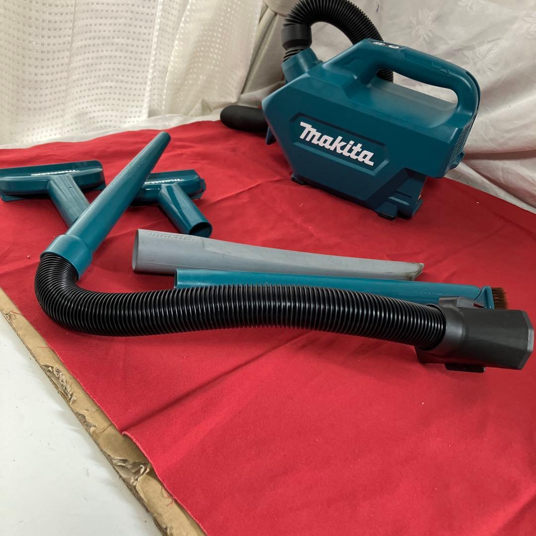 Makita ハンディクリーナー　CL184D ケース付き