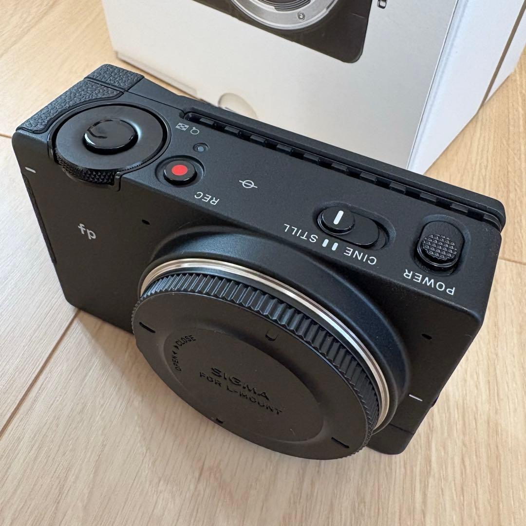 SIGMA fp 本体+付属品+追加アクセサリ 箱あり