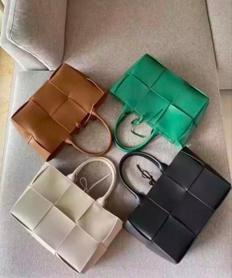 ☆(●´ω｀●)即購入まる様☆　大人気デザインレザートートバッグ