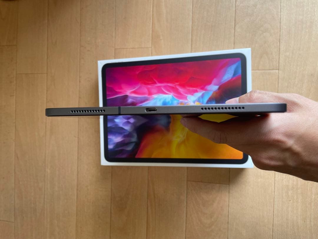 iPad Pro 11インチ スペースグレー Magic Keyboard付き