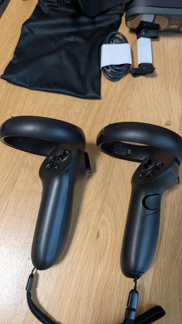 【動作確認済】VIVE XR Elite ＋ VIVEデラックスパック セット