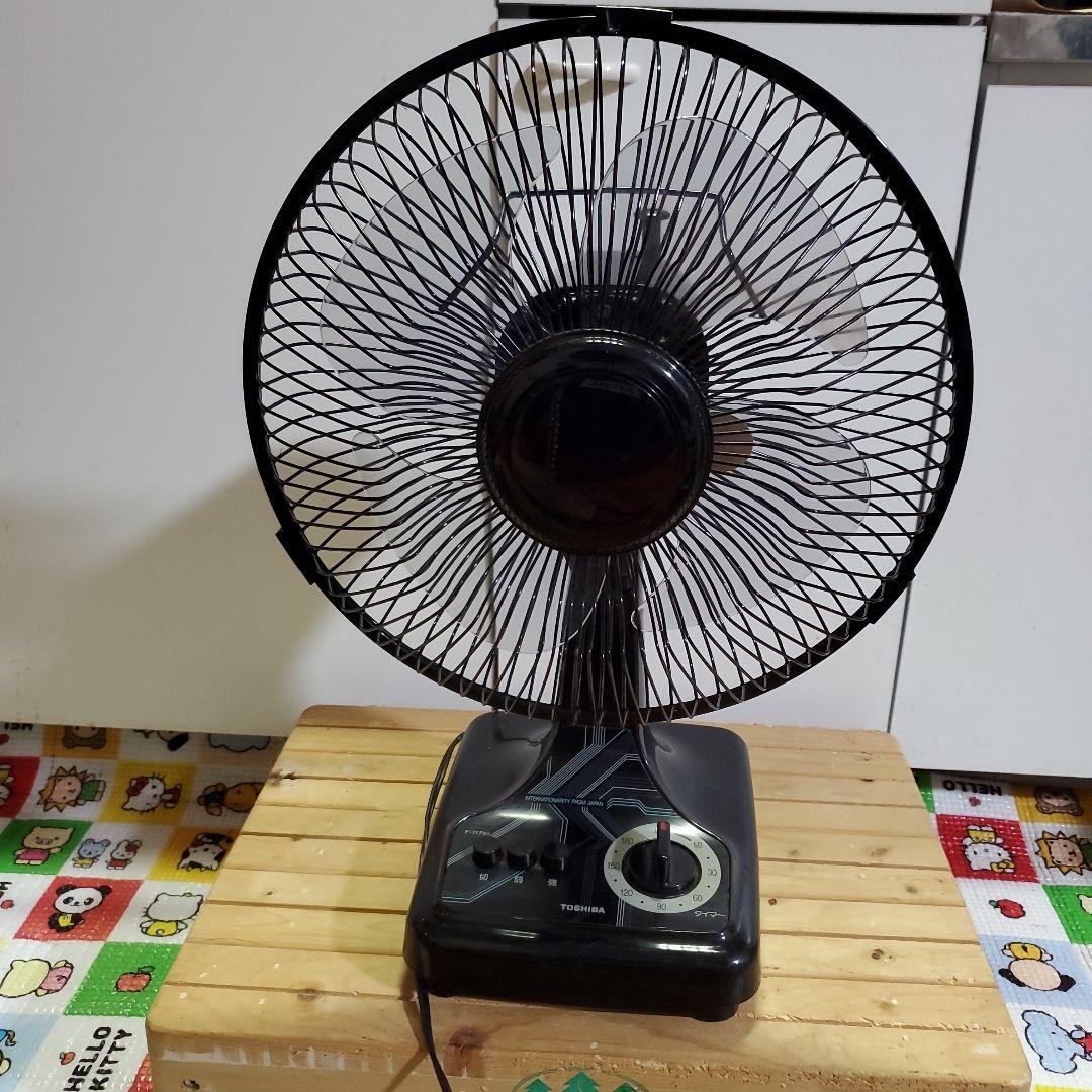TOSHIBA　昭和レトロミニ扇風機　動作品　レア　まるで黒電話　漆黒　希少