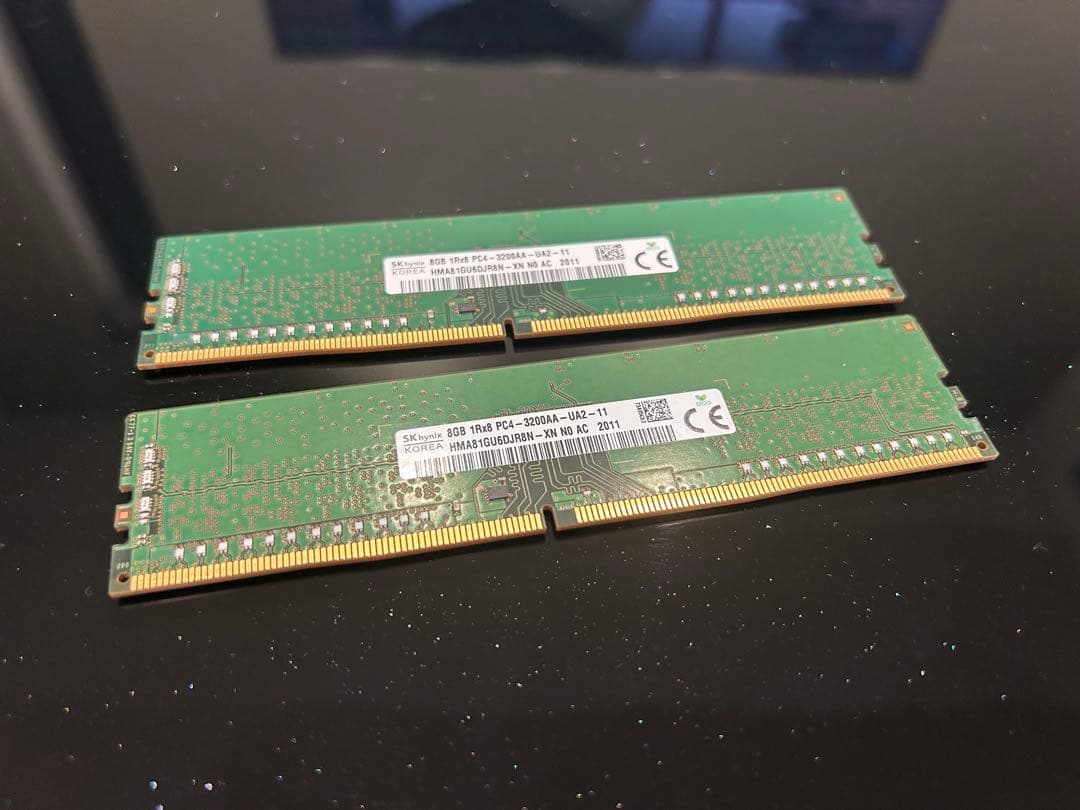 SK hynix PC4-3200AA-UA2-11 8GB×2