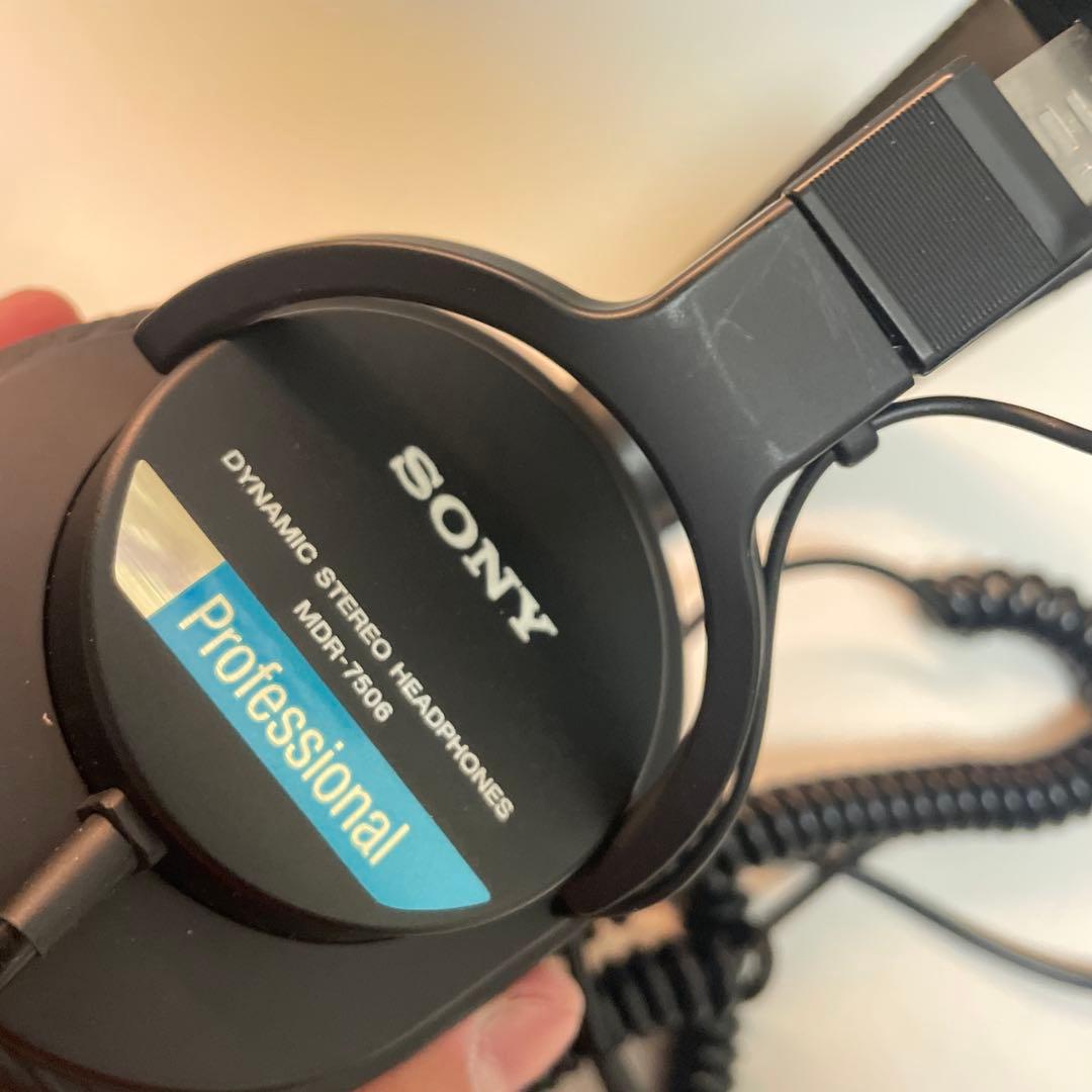 [ほぼ新品・付属品完備] SONY MDR-7506 ヘッドホン