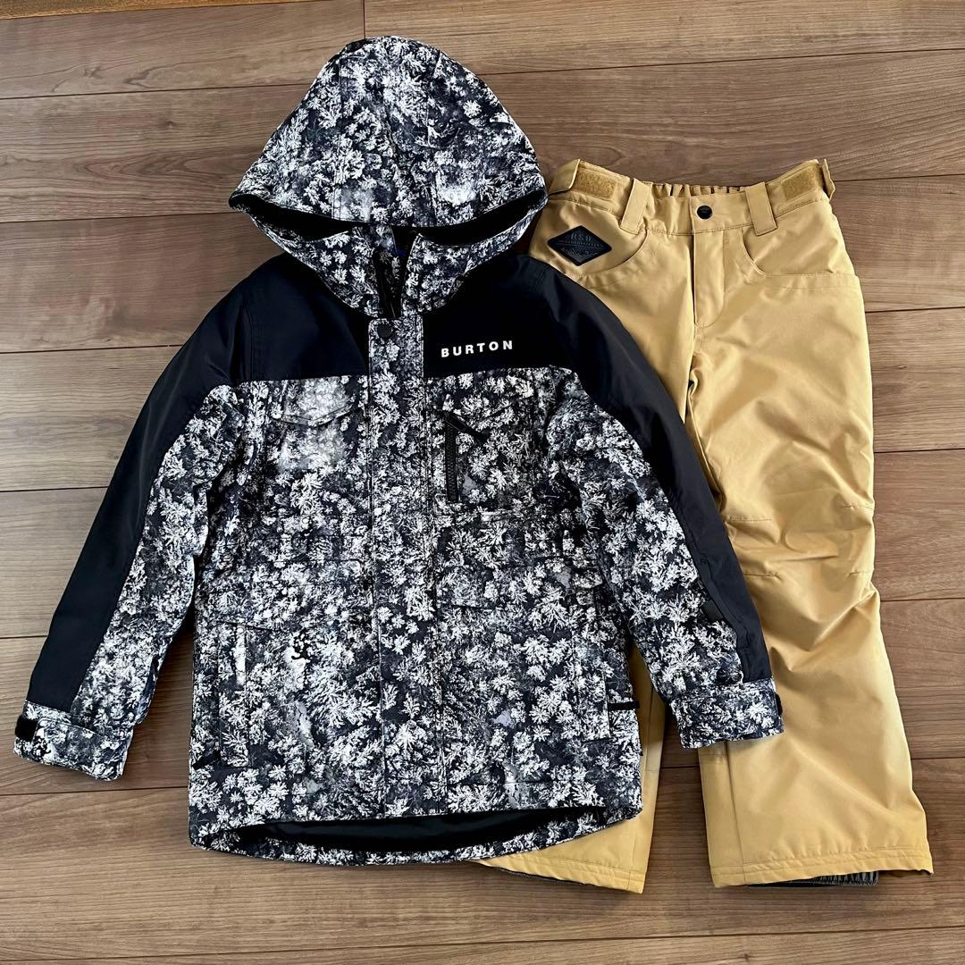 美品 スキーウェア ボードウェア 120 130 防寒