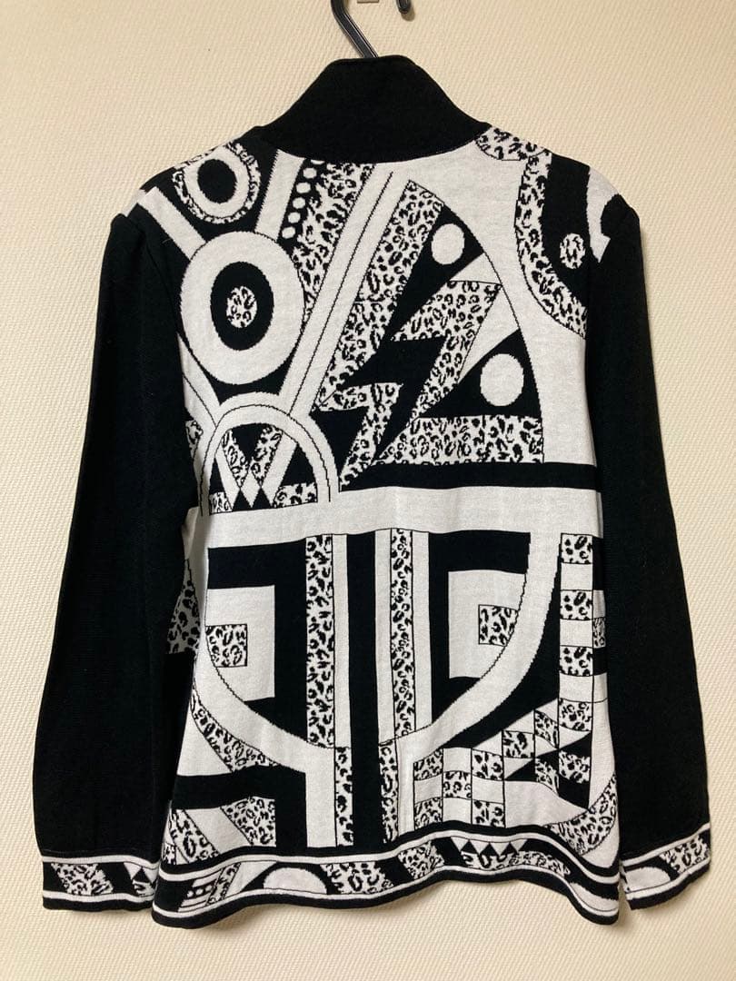 レオナール　ファスナージャケット