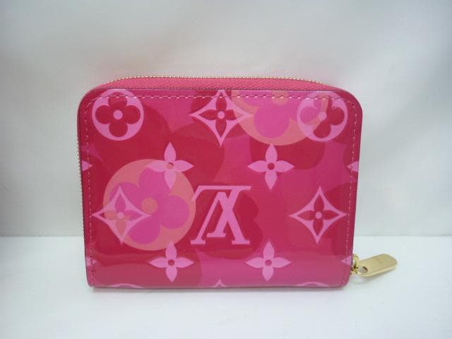 ヴィトン モノグラム ヴェルニ ジッピーパース フューシャ 財布　a