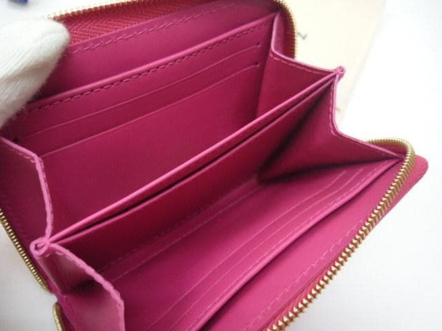 ヴィトン モノグラム ヴェルニ ジッピーパース フューシャ 財布　a