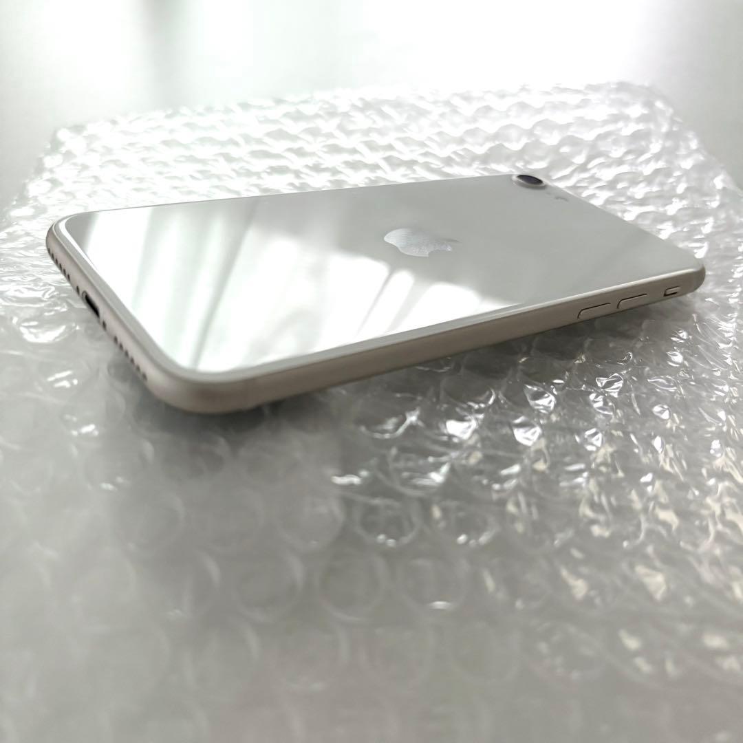 Apple iPhone SE 第3世代 64G スターライト バッテリー78%