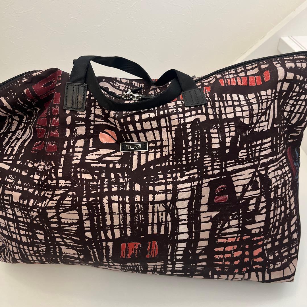 used・TUMI折畳みボストンバッグ・背にループ付き
