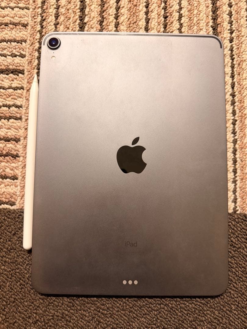 11インチiPad Pro 第一世代 + Pencil + キーボードApple