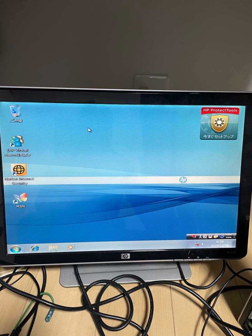 HP8100 デスクトップ　PC モニター　おまけcorei7 gtx750ti