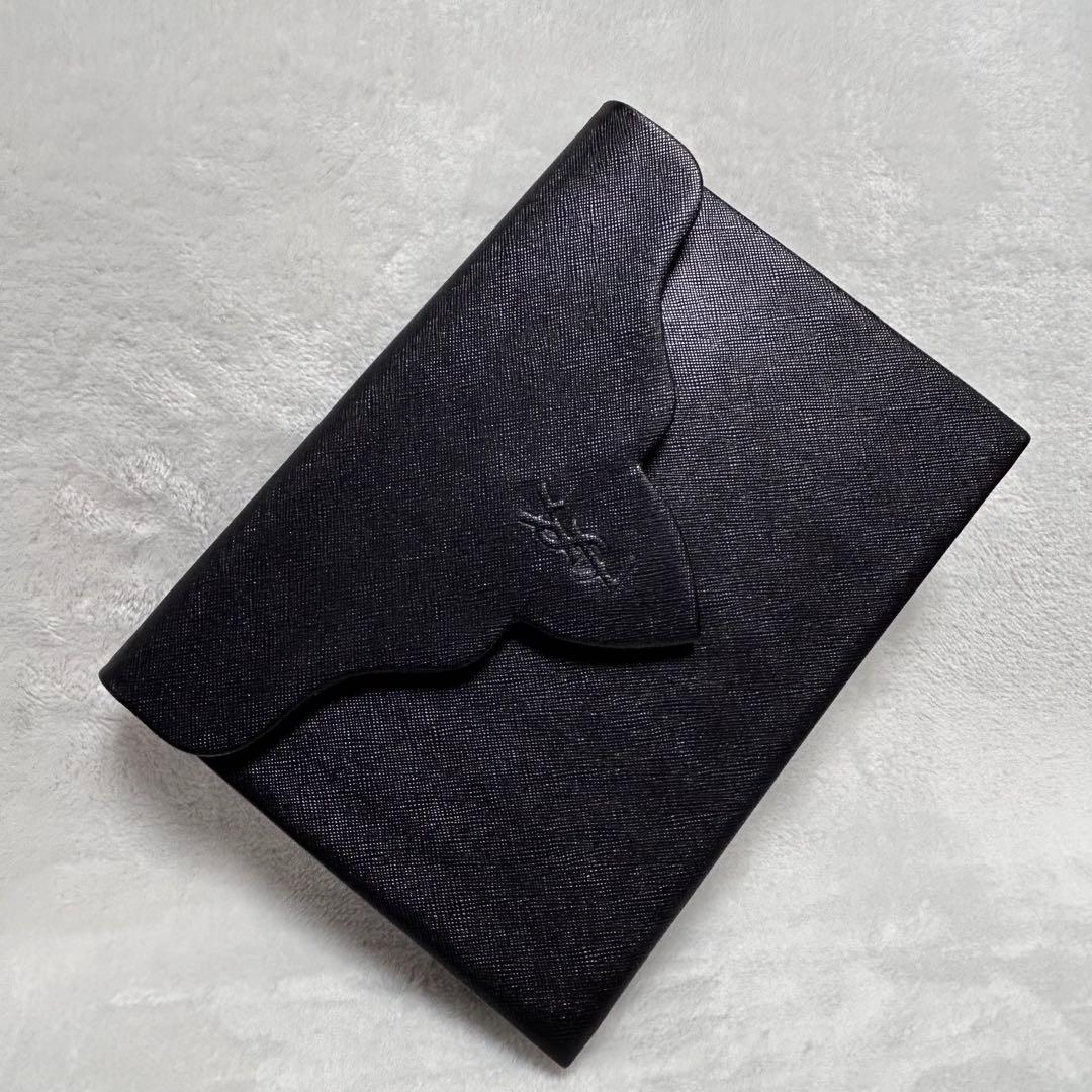 YSL イヴサンローラン 本革クラッチ 黒 保存袋付