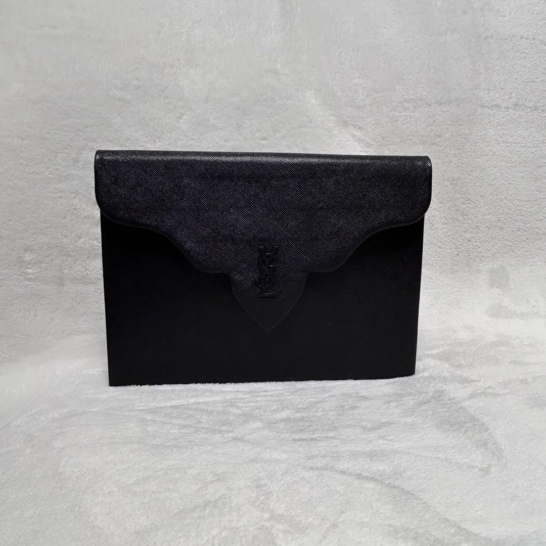 YSL イヴサンローラン 本革クラッチ 黒 保存袋付