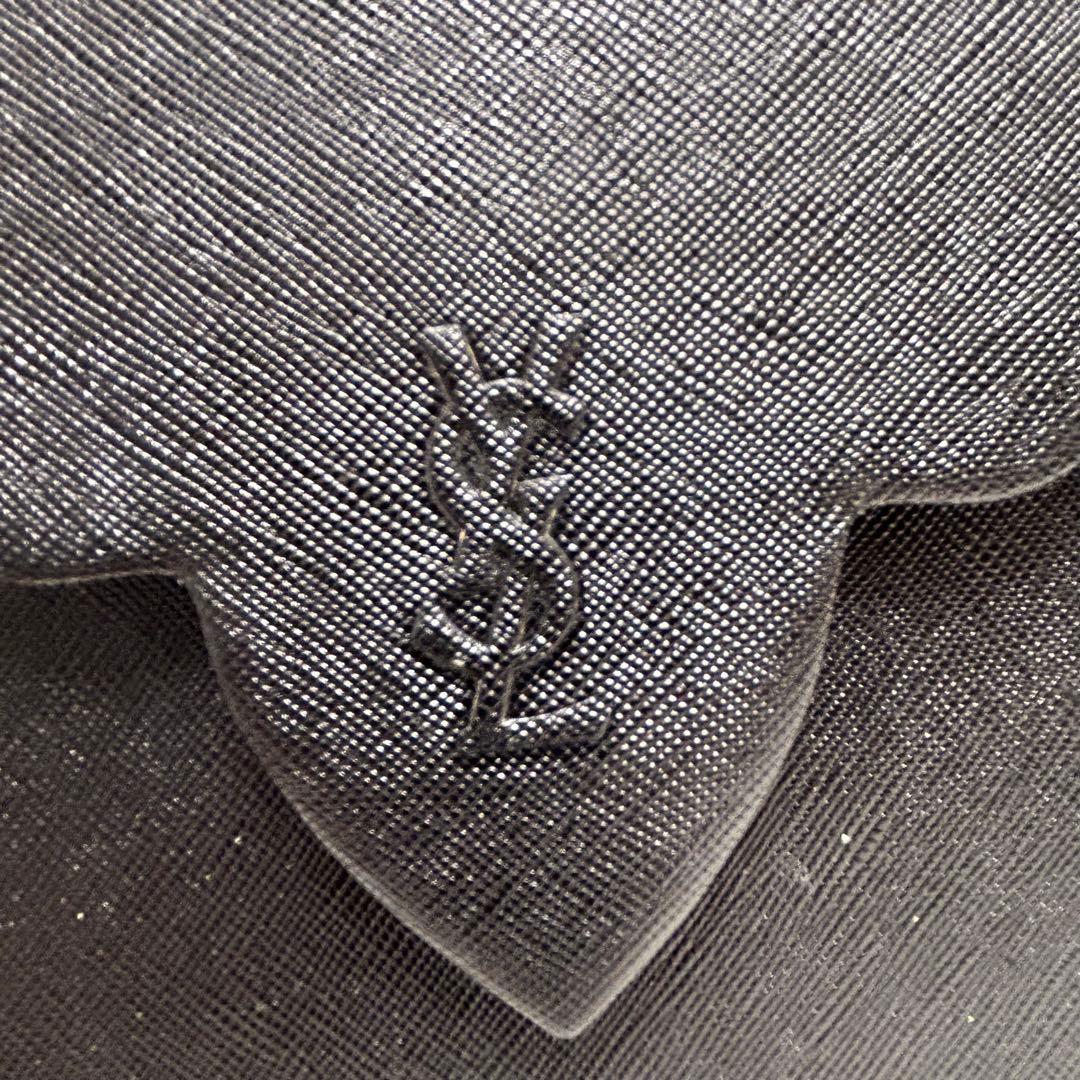 YSL イヴサンローラン 本革クラッチ 黒 保存袋付