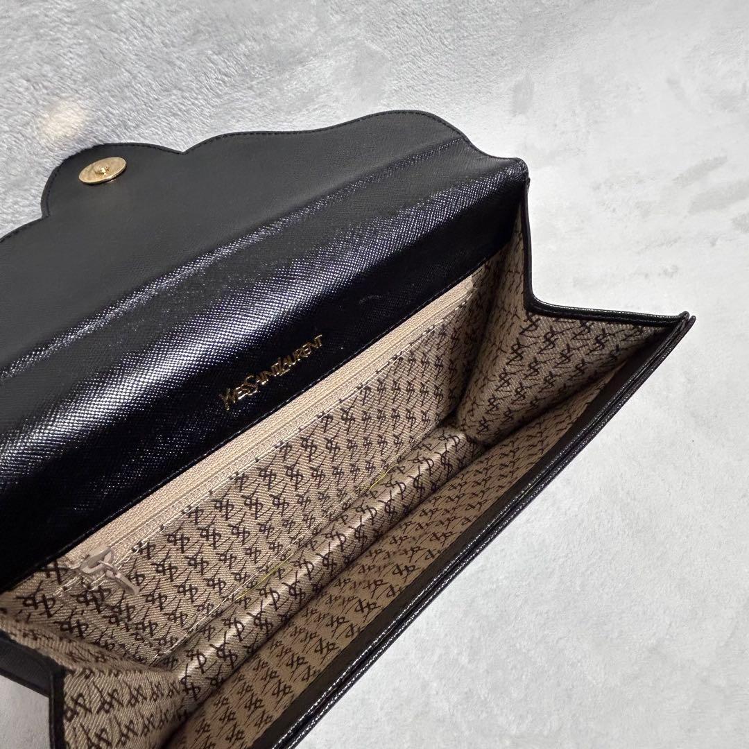 YSL イヴサンローラン 本革クラッチ 黒 保存袋付