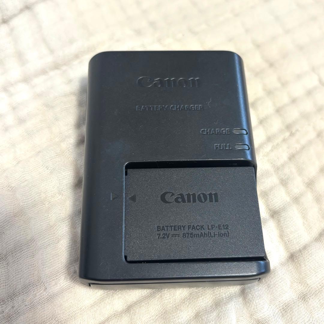 【美品】Canon ミラーレス一眼カメラ EOS M100 ＋単焦点レンズ