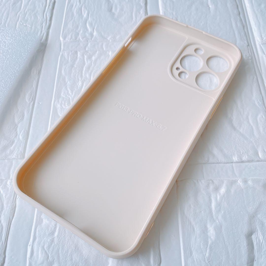 iPhone 13 Pro Max ケース かわいい　クマ　漫画　ソフトシリコン