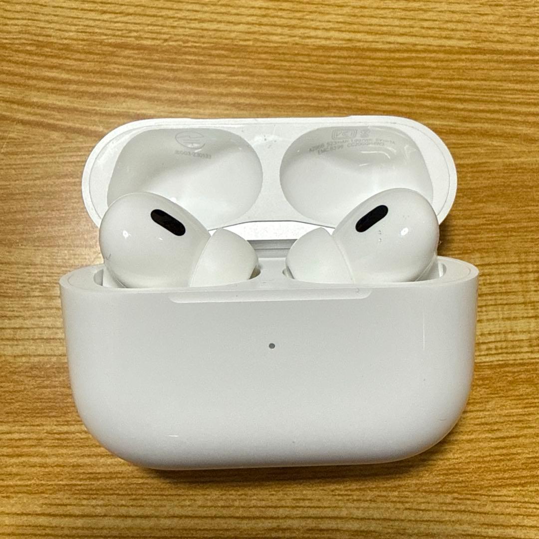 Apple AirPods Pro 2 Type-C イヤーピース（新品）付き