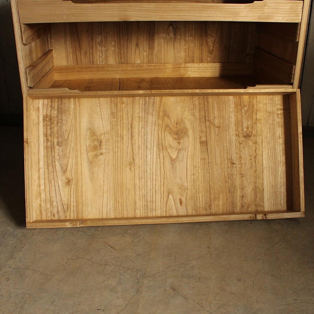 古い木製の引き出し5段　食器棚　キャビネット　古家具　古民家