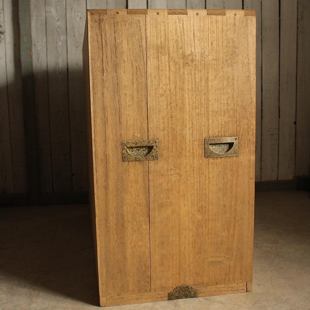 古い木製の引き出し5段　食器棚　キャビネット　古家具　古民家