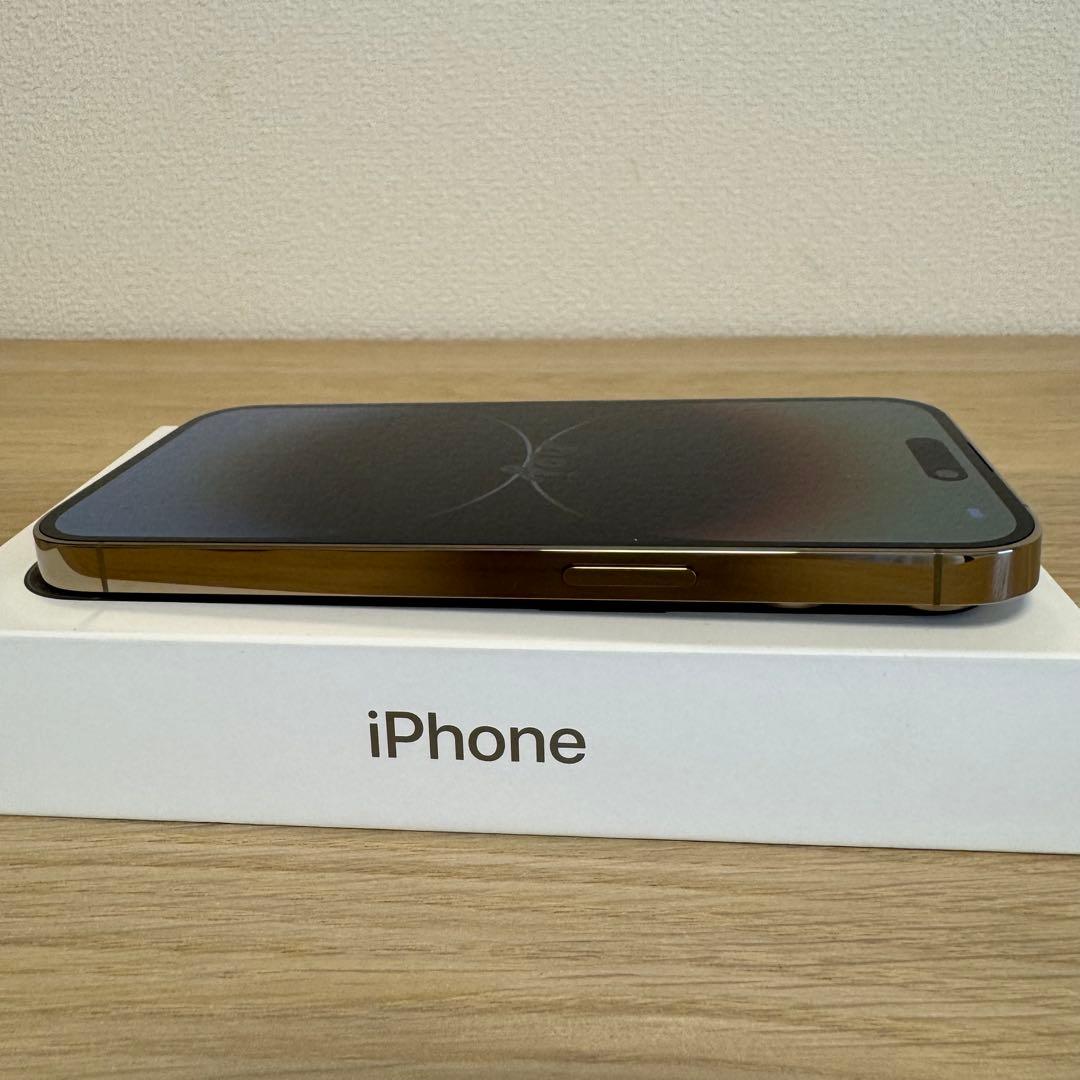 iPhone 14 pro 256GB ゴールド　SIMフリー