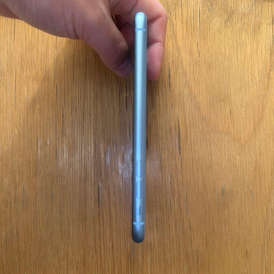 iPhone XR 256 GB ブルー SIMフリー　半年前にバッテリー交換