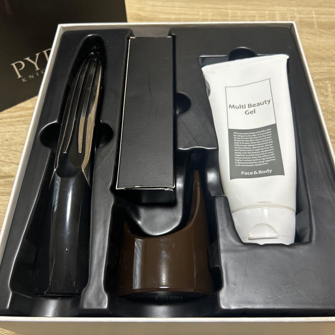 PYR パイラナイト 美顔器