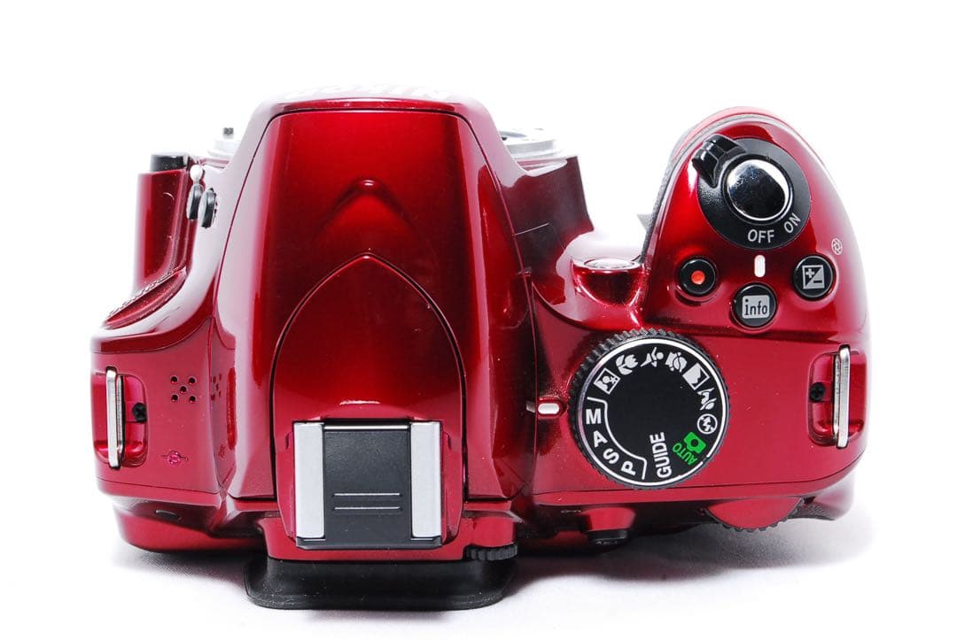 人気カラー◆Nikon D3200◆一眼レフカメラ◆手振れ補正搭載◆すぐ使える◆