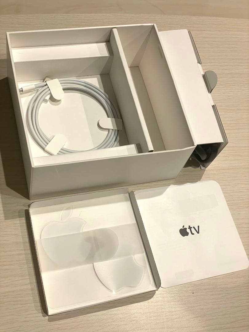 美品　AppleTV MHY93J/A HD32GB 第4世代
