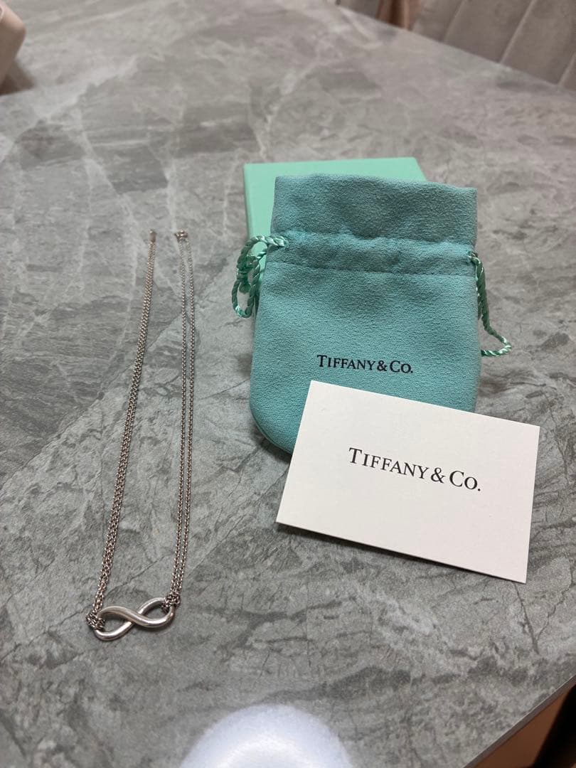 Tiffany インフィニティネックレス