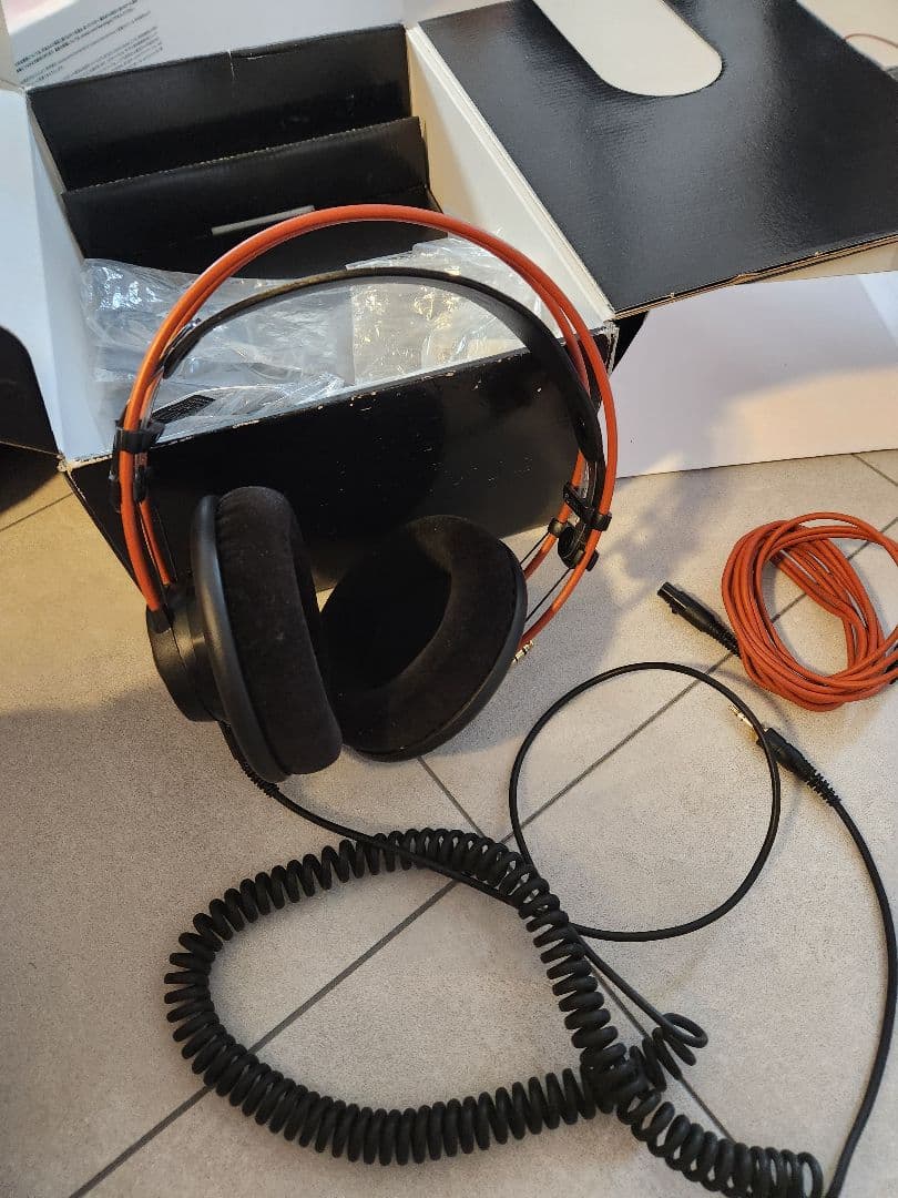 ヘッドホン k712pro