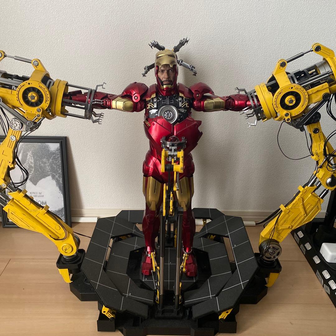 ホットトイズ　1/4　アイアンマン マーク4　パワードスーツ装着機付き