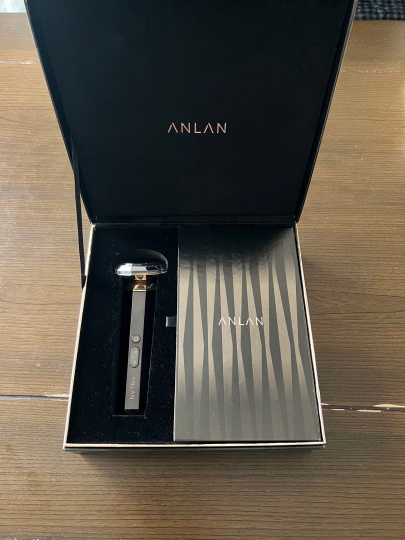 ANLAN RF温冷美顔器 PRO ブラック エピジェル付き。