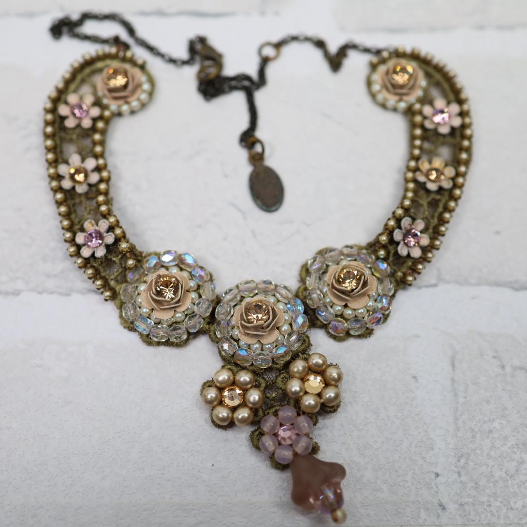 希少 ミハエルネグリン ネックレス フラワーモチーフ ラインストーン