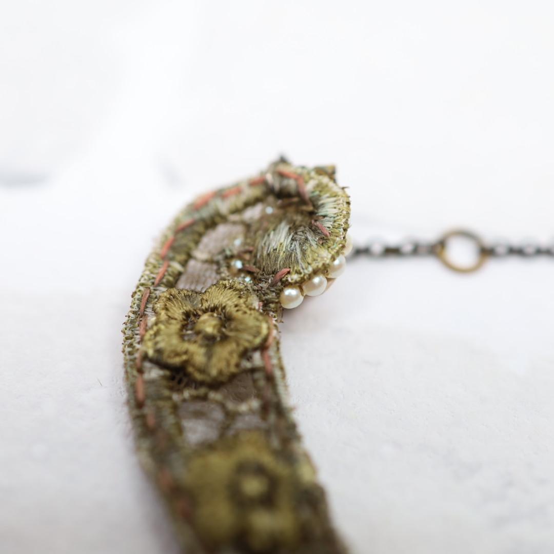 希少 ミハエルネグリン ネックレス フラワーモチーフ ラインストーン