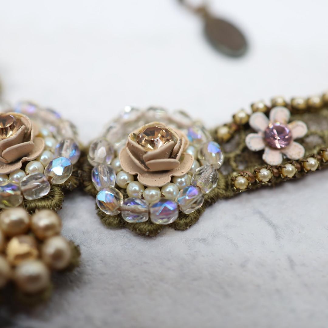 希少 ミハエルネグリン ネックレス フラワーモチーフ ラインストーン