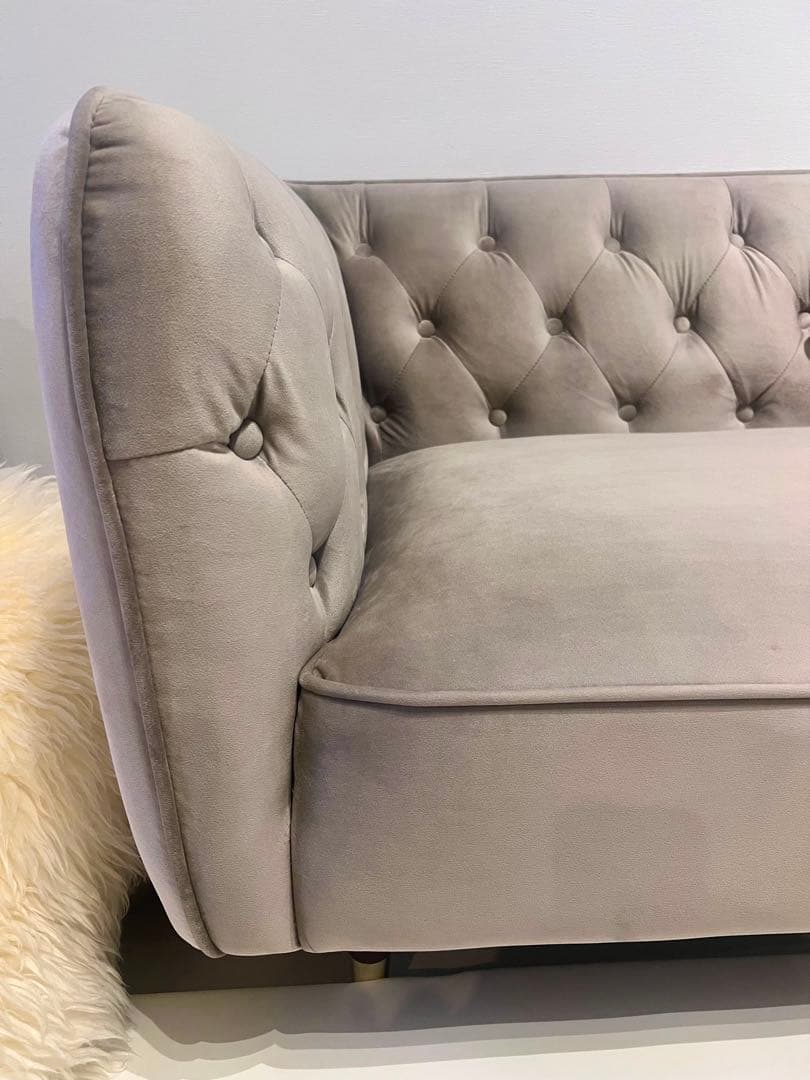 ロウヤ ソファ　2人掛けカウチソファ ベルベット調　グレー　LOWYA