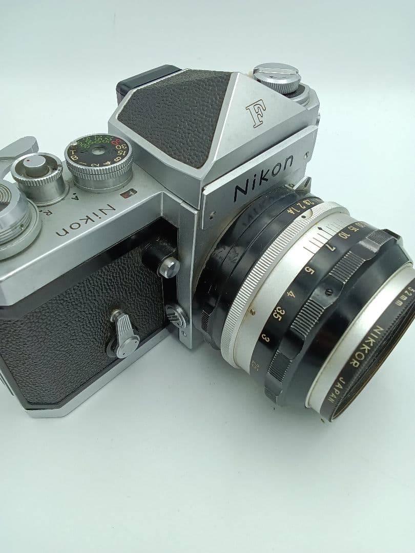SALE！【Nikon】 F 一眼レフカメラ Nikkor 50mmレンズ付き