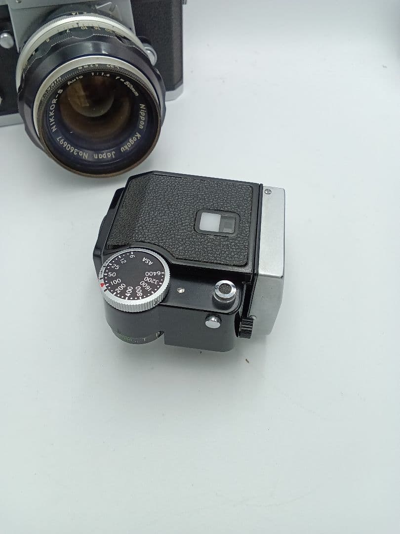 SALE！【Nikon】 F 一眼レフカメラ Nikkor 50mmレンズ付き