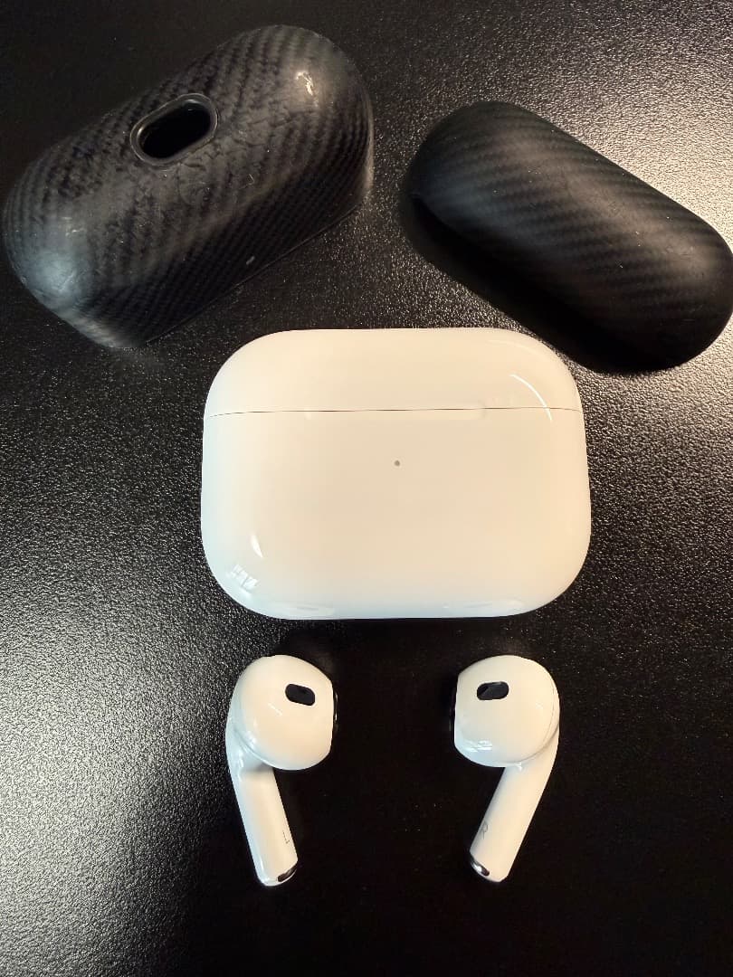 AirPods Pro 2 本体 lightning充電ケース付き(刻印あり)