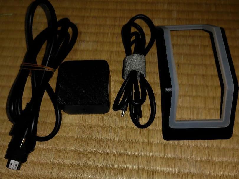 ミニPC Minisforum UM560 RYZEN5 5625U