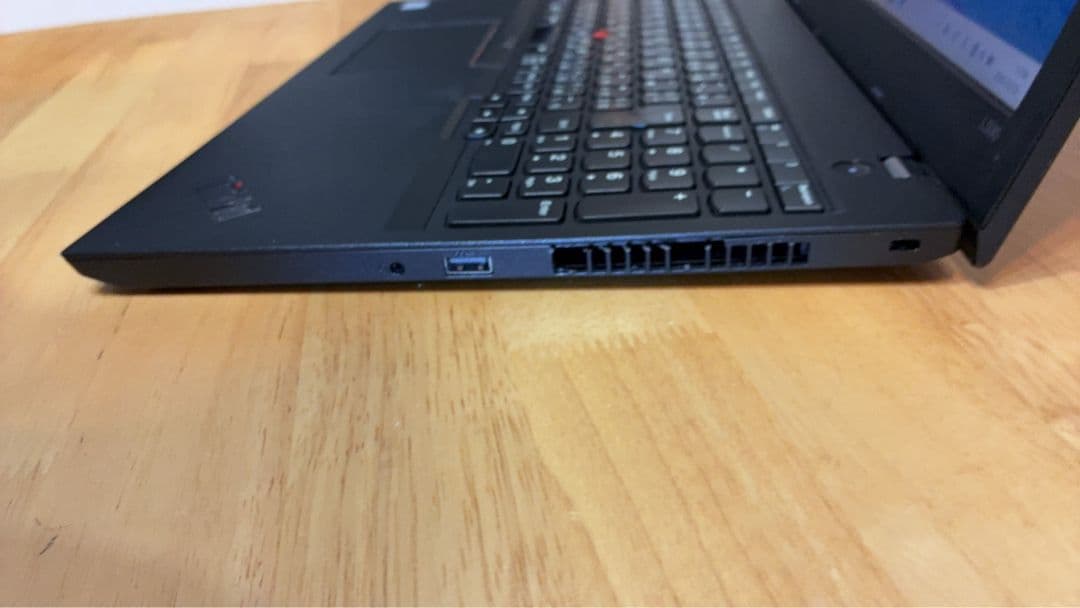 レノボシンクパッド L590 i3-8145U SSD128 8GB Win11