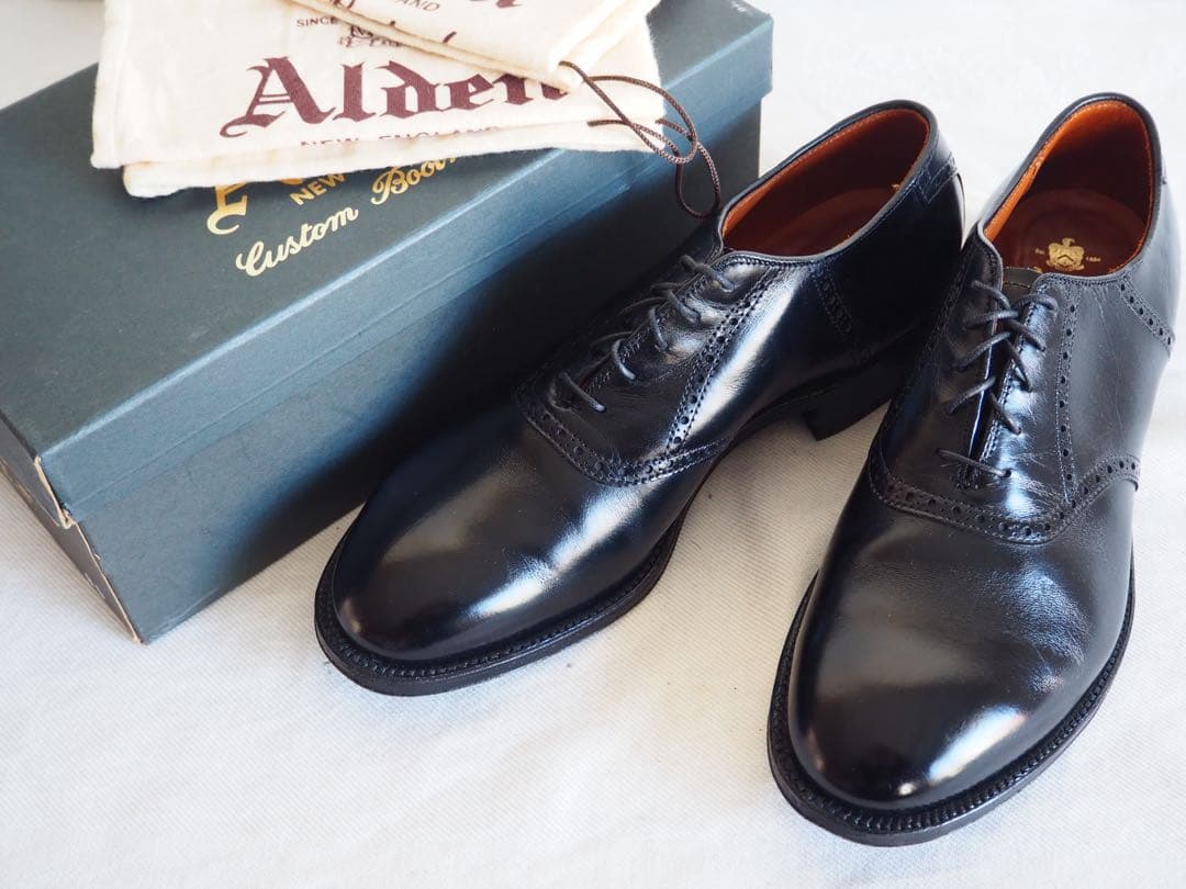 靴 Alden 59957 Black Saddle Shoes
