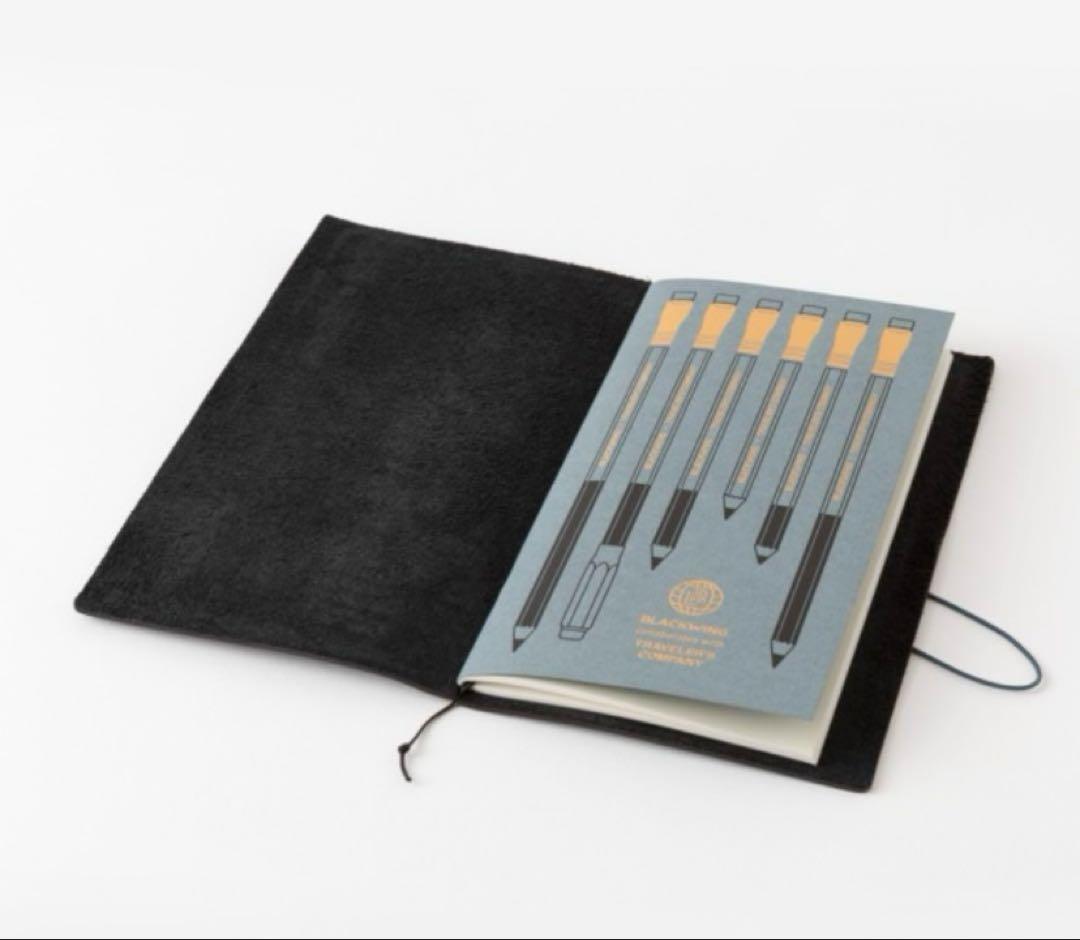 バ*✨様 【新品】トラベラーズノート ブラックウィング 本体リフィル チャーム3